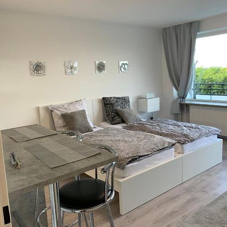 Wohlfuehlwohnung In Halstenbek Exterior foto
